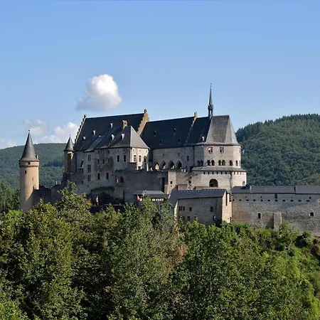 Moezel - Tranquil Getaway For 4 *